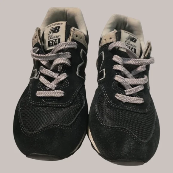 New Balance Womens' Black and White Sneakers - Picture 2 of 3